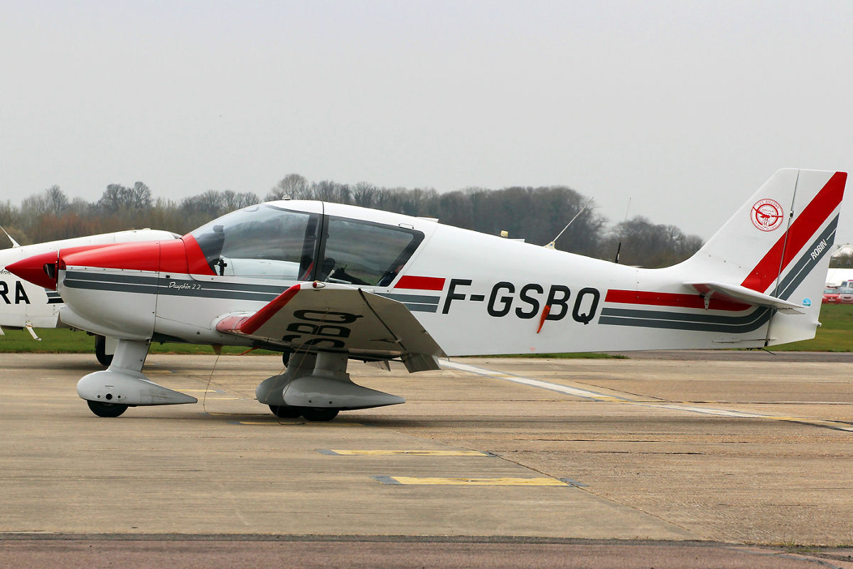 Robin DR400/120 F-GSBQ